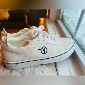 Suede Old Skool Vans Sneakers